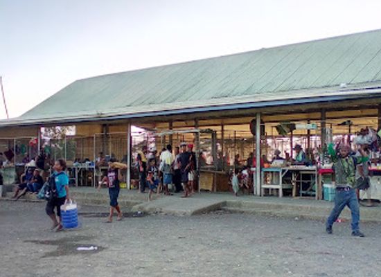papua-new-guinea/alotau/shop/alotau-informal-market
