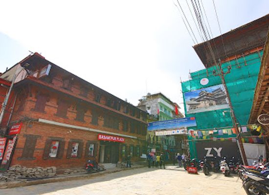 nepal/kathmandu/durbar-square/shop/cashmere-house