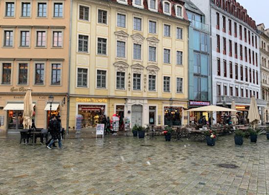 germany/dresden/altstadt/shop/remember-dresden-souvenir-shop
