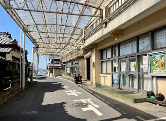 japan/naoshima-island/shop/honmura-lounge-archive