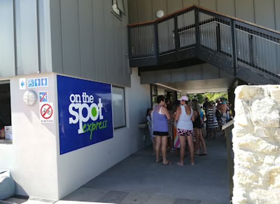 new-zealand/abel-tasman-national-park/shop/kaiteriteri-store-on-the-spot