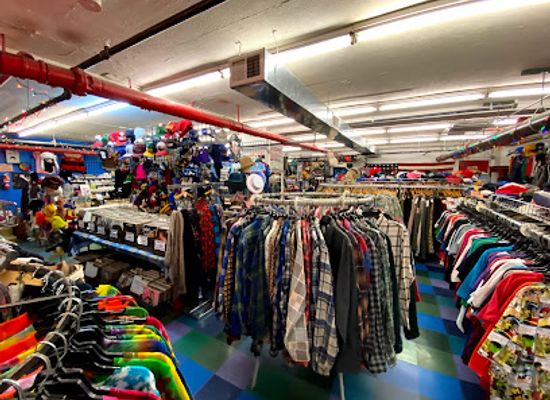 indiana/west-lafayette/shop/amused-clothing