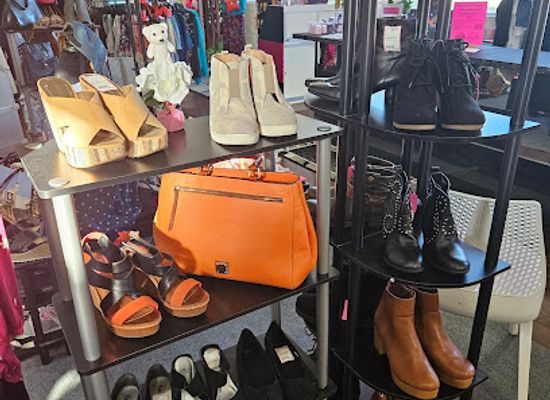 washington/yakima/shop/creative-consignment