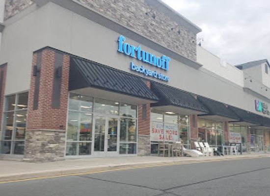 delaware/new-castle-county/shop/fortunoff-backyard-store