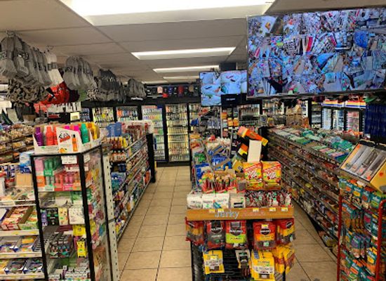 washington/everett/shop/midnight-grocery-and-smoke-shop