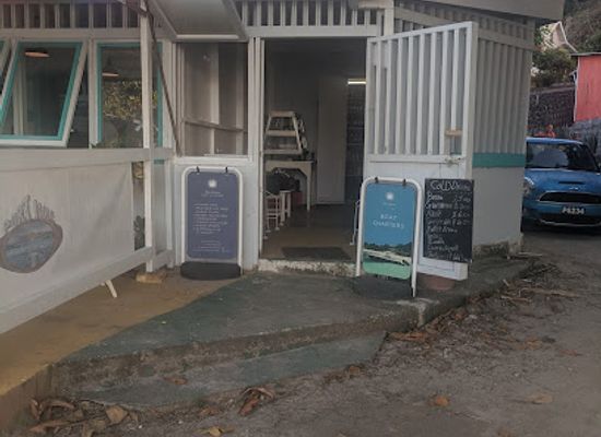 saint-vincent-and-the-grenadines/bequia/shop/shoreline-mini-market