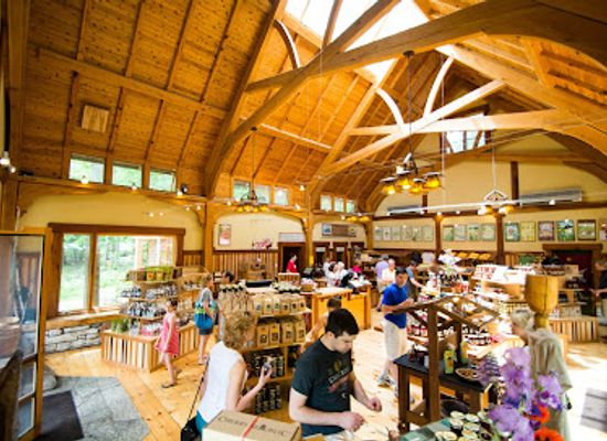 michigan/sleeping-bear-dunes-national-lakeshore/shop/cherry-republic-glen-arbor
