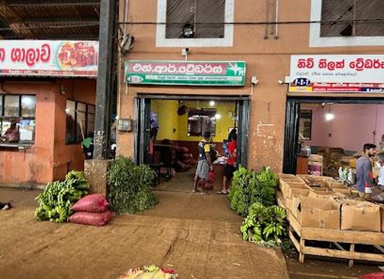 sri-lanka/cultural-triangle/shop/dambulla-dedicated-economic-center