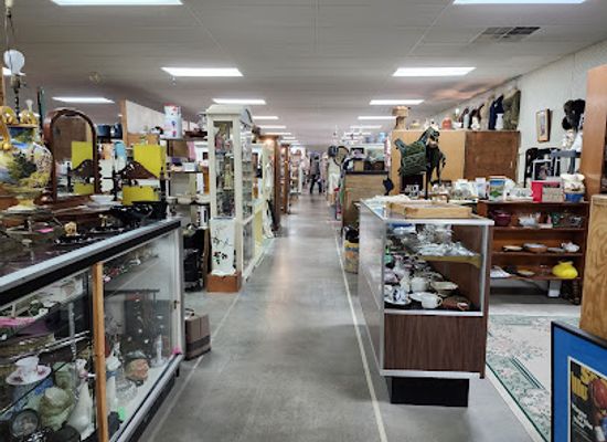 pennsylvania/laurel-highlands/shop/graham-s-antique-mall