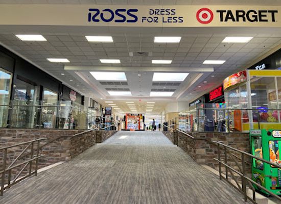 iowa/des-moines/shop/merle-hay-mall