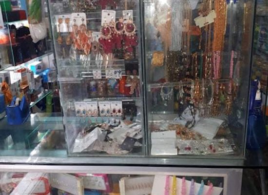 bangladesh/eastern-bengal/shop/rongdhonu-store