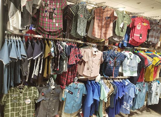 pakistan/rama-valley/shop/he-she-shopping-mall