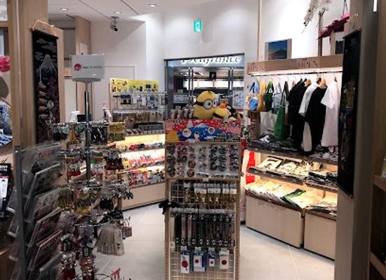 japan/tokyo/ueno/shop/gift-keisei-japanese-souvenir-ueno-station-store