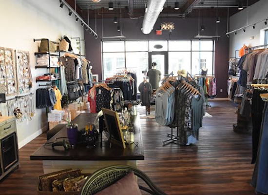 iowa/prairie-pothole-region/shop/purple-poppy-boutique-ankeny