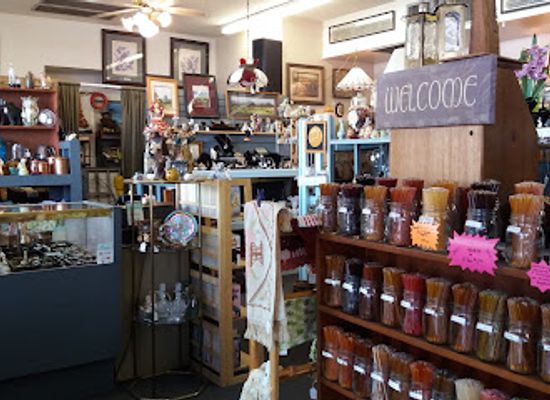 arizona/kingman/shop/vagabonds-trinkets-treasures