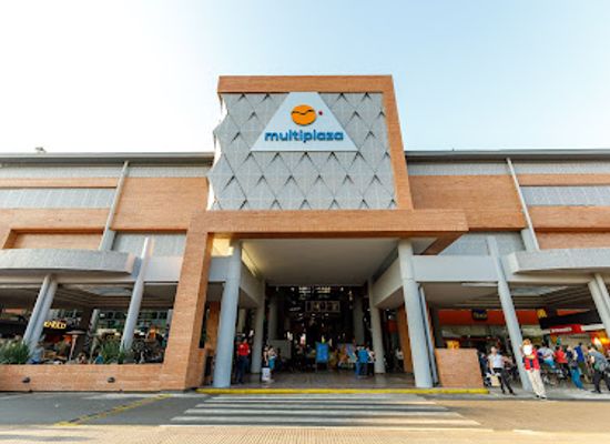 paraguay/ybytyruzu-mountains/shop/shopping-multiplaza