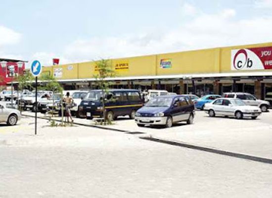 botswana/molepolole/shop/mafenyatlala-shopping-mall
