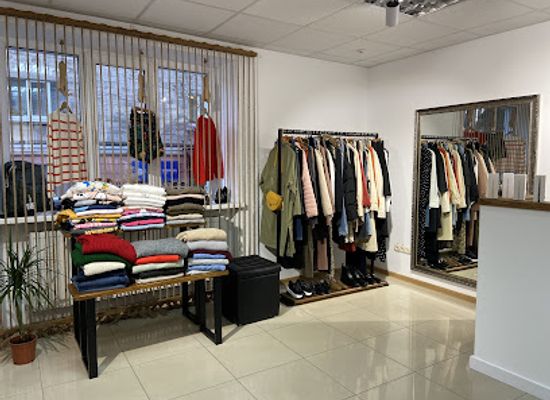 ukraine/ternopil-region/shop/zara-mango-h-m-stradivarius-pull-bear-bershka
