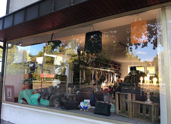 germany/heidelberg/handschuhsheim/shop/l-armadio