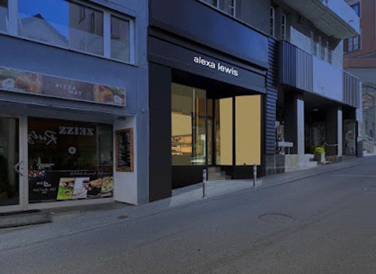 switzerland/st-moritz/shop/alexa-lewis
