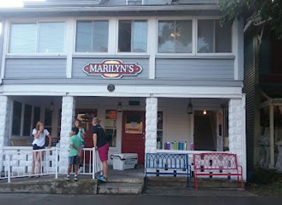 ohio/lake-erie-islands/shop/marilyn-s