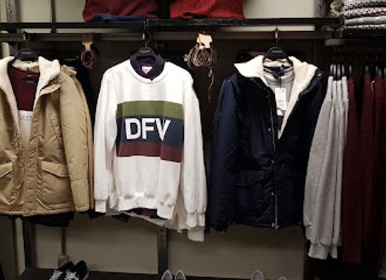 greece/ioannina/shop/pull-bear