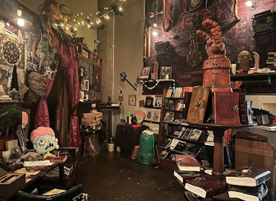 connecticut/hartford/shop/curioporium
