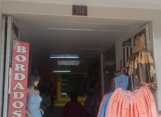 peru/puno-region/shop/genuinos-art