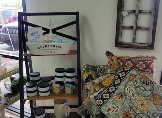 louisiana/lake-charles/shop/grammy-s-antiques