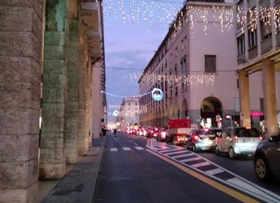 italy/tuscany/shop/via-grande