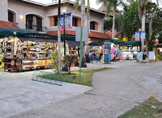 mexico/playa-del-carmen/playacar/shop/playacar-center