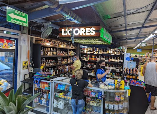 costa-rica/la-fortuna/shop/cristian-supermarket-1