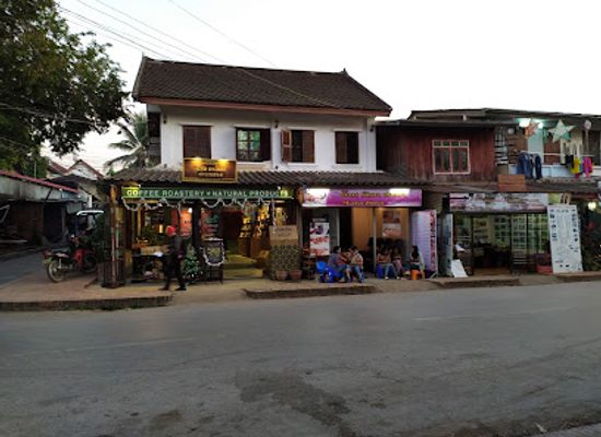 laos/phonsavan/shop/aromdee-shop-coffee-natural-products