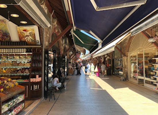 turkiye/ionia/shop/arasta-bazaar