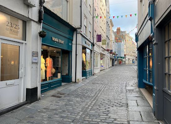 guernsey/st-peter-port/shop/lexicon