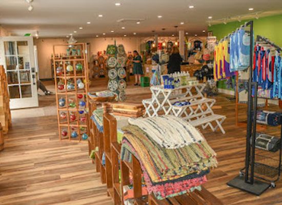vermont/lake-champlain/shop/the-green-frog