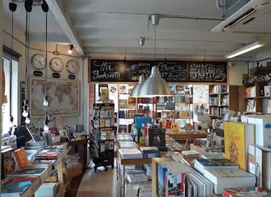 thailand/doi-suthep-pui-national-park/shop/the-booksmith-bookshop