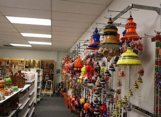 washington/bellevue/crossroads/shop/the-store-from-layas-pottery