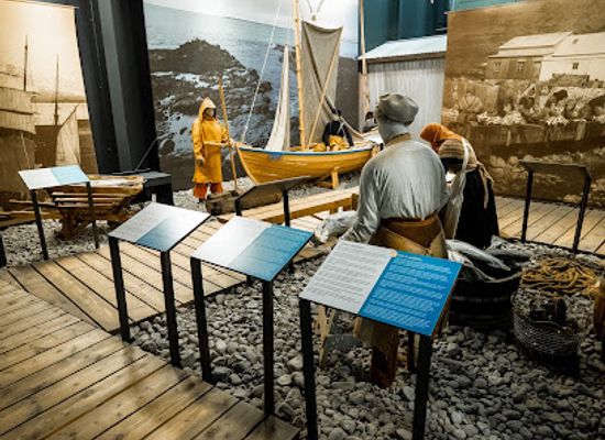 iceland/grindavik/shop/kvikan-saltfish-museum-tourist-information-center