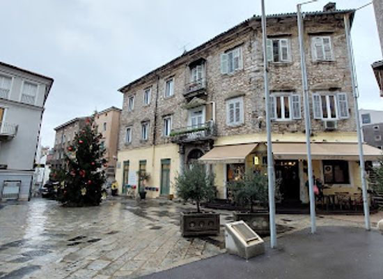 croatia/banovina/shop/croatia-in-a-box