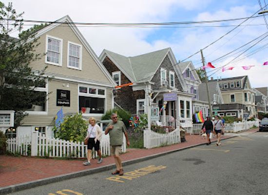 massachusetts/provincetown/shop/womencrafts