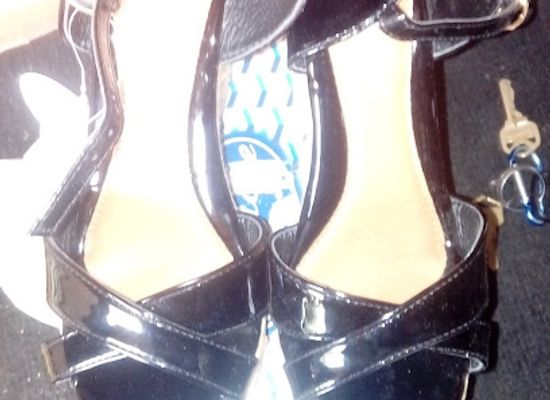 honduras/bay-islands/shop/bam-bam-s-boutique