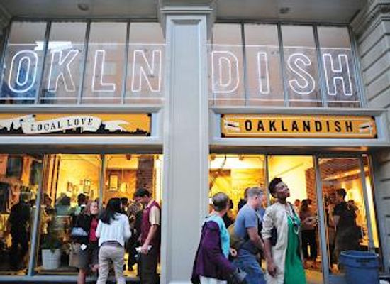 california/oakland/shop/oaklandish-downtown