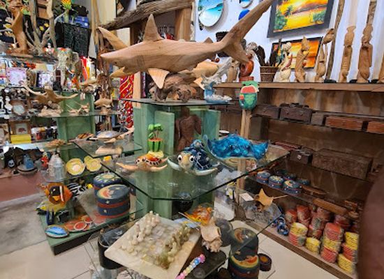 maldives/kaafu-atoll/shop/lobster-shop