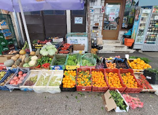 bulgaria/dobrinishte/shop/petlov-market