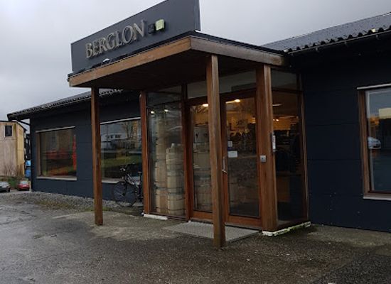 faroe-islands/norooyar/shop/berglon