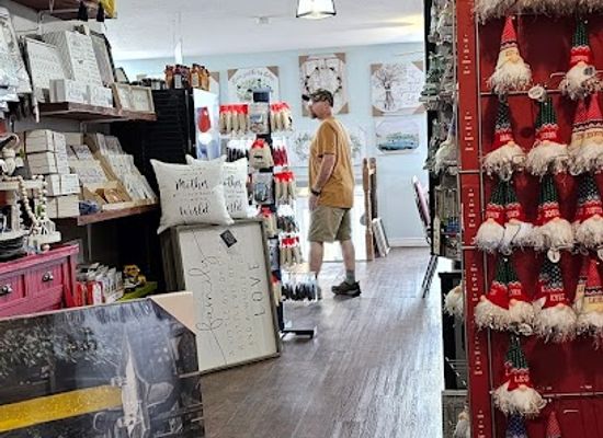 canada/gros-morne-national-park/shop/sunset-cafe-crafts-gift-shop