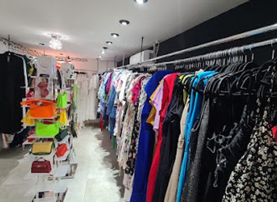 nicaragua/leonese-plains/shop/curves-plus-size-boutique