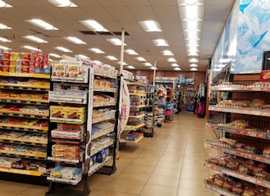 wisconsin/great-river-road/shop/flying-j-travel-center