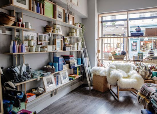 ireland/dublin/trinity-college/shop/irish-design-shop